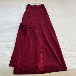 Elegant Burgundy Sleeveless Dress